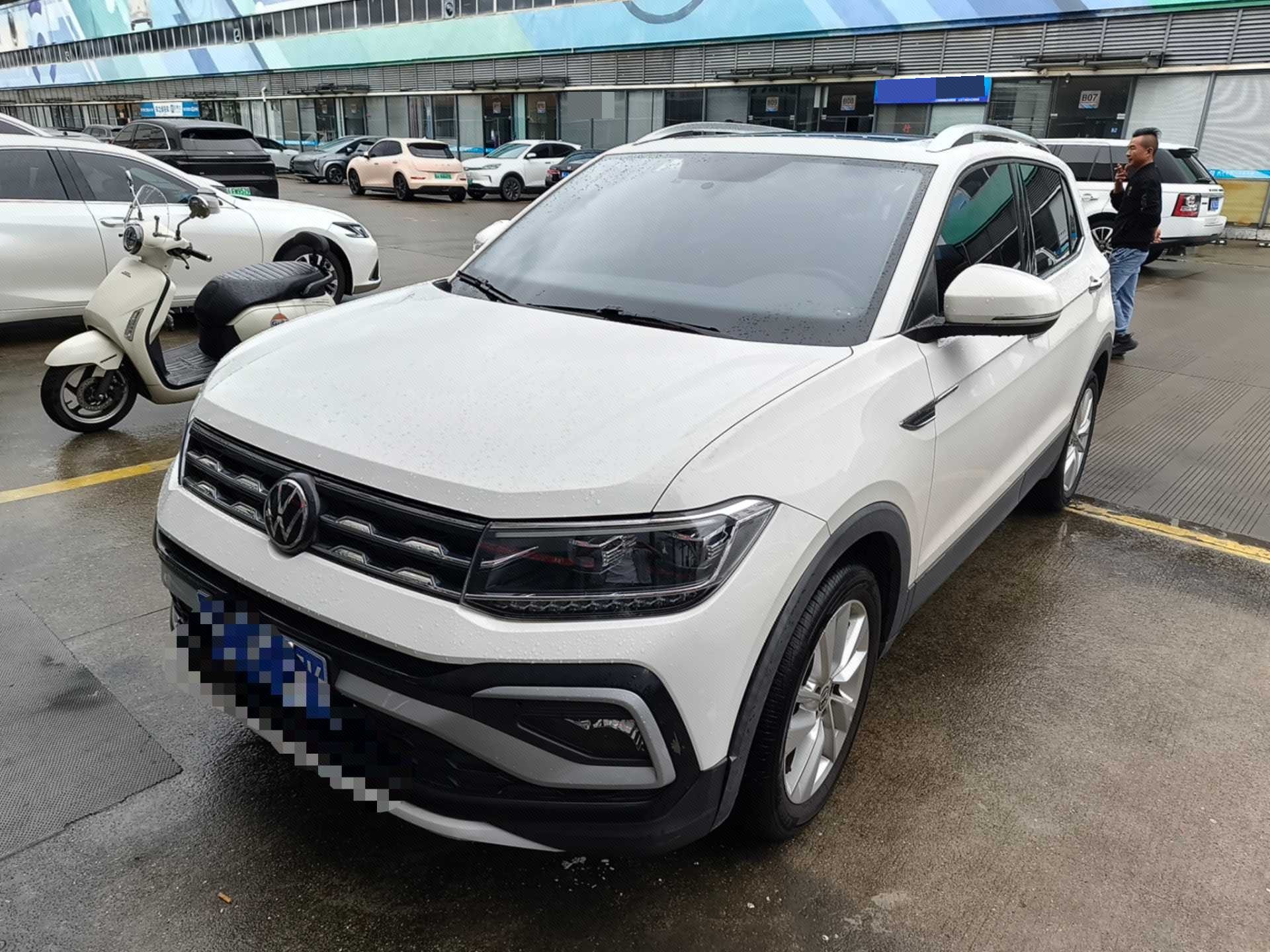 Volkswagen T-Cross 2021 Volkswagen T-Cross 2021 صورة سيارة