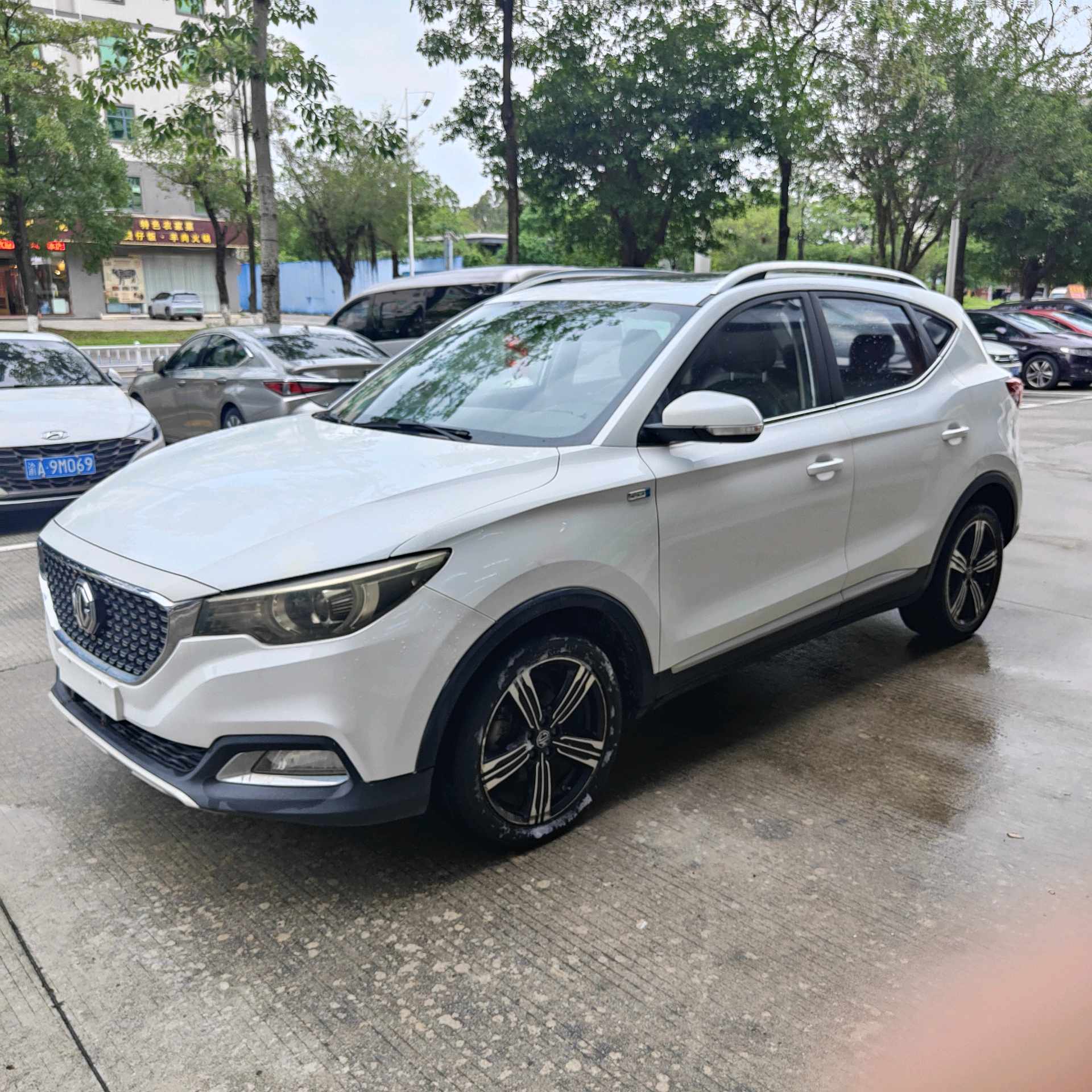 MG ZS 2019 MG ZS 2019 car image