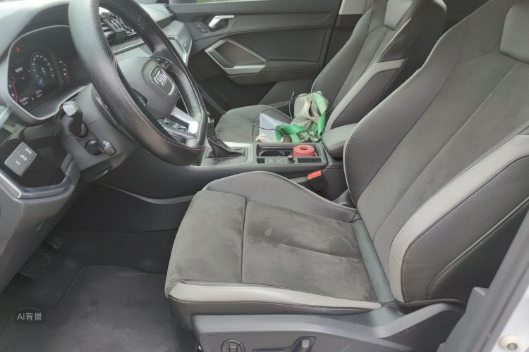 Audi Q3 2021 immagine di auto #17