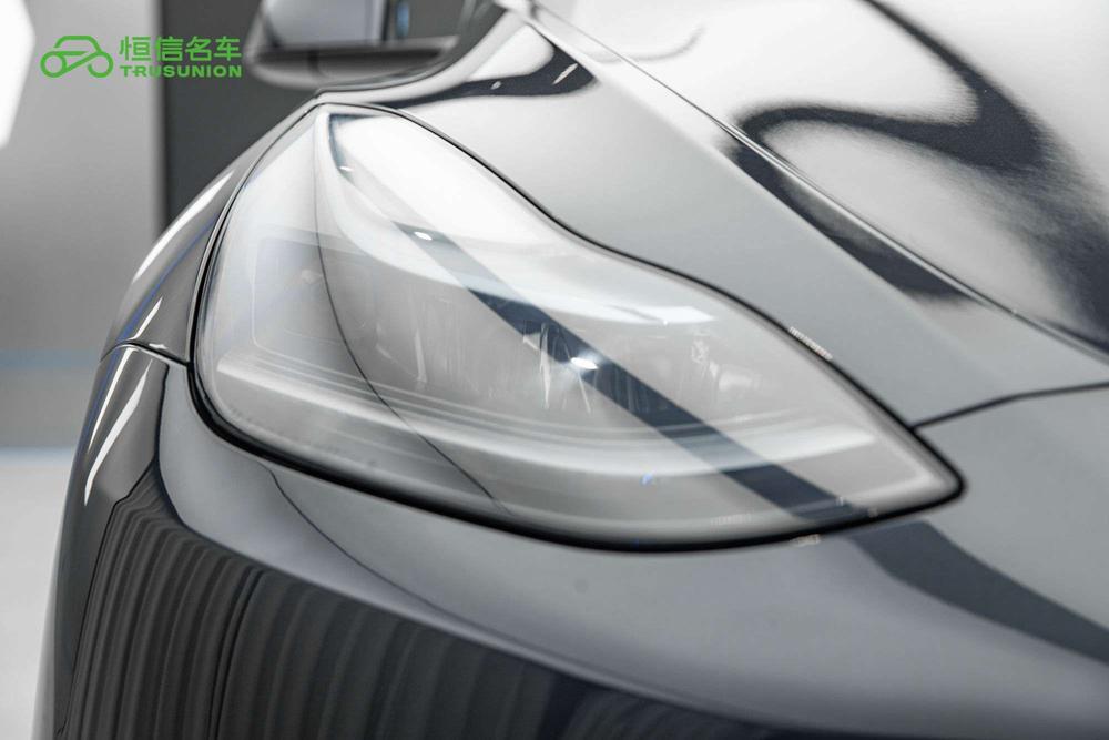 Tesla Model Y 2024 #8 Tesla Model Y 2024 car image #8