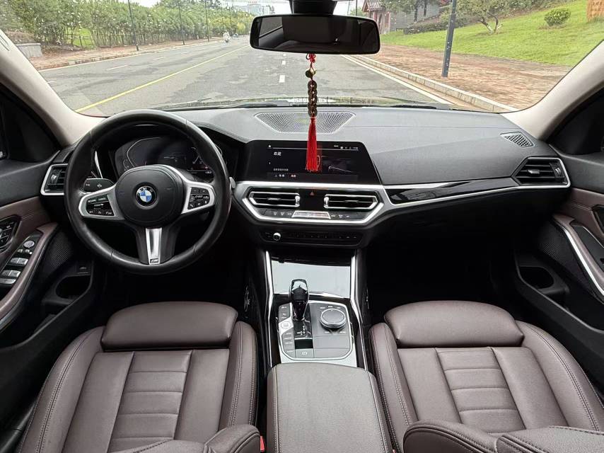 BMW 3 Series 2021 car image #4