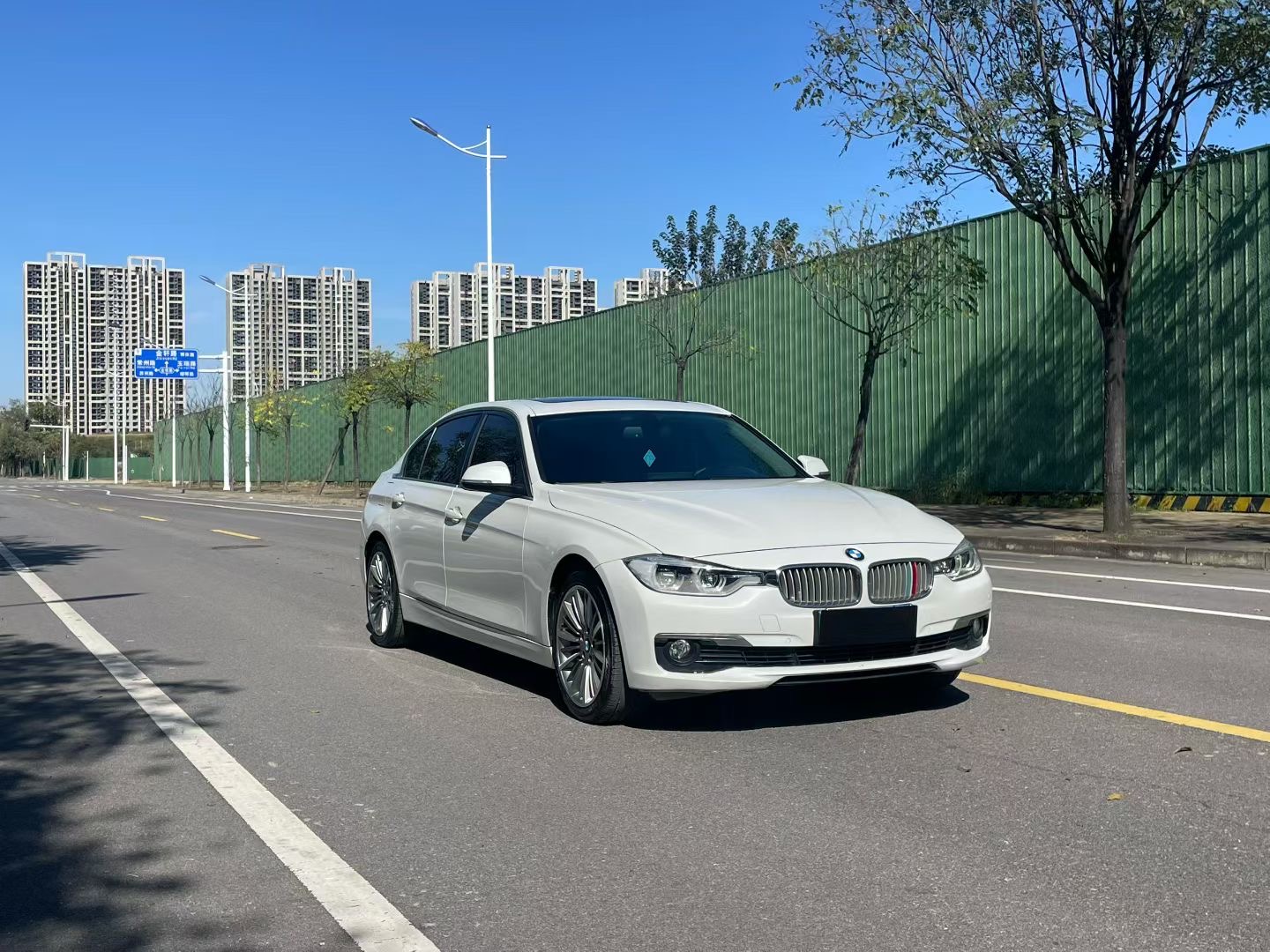 BMW 3 Series 2019 #3 BMW 3 Series 2019 صورة سيارة #3