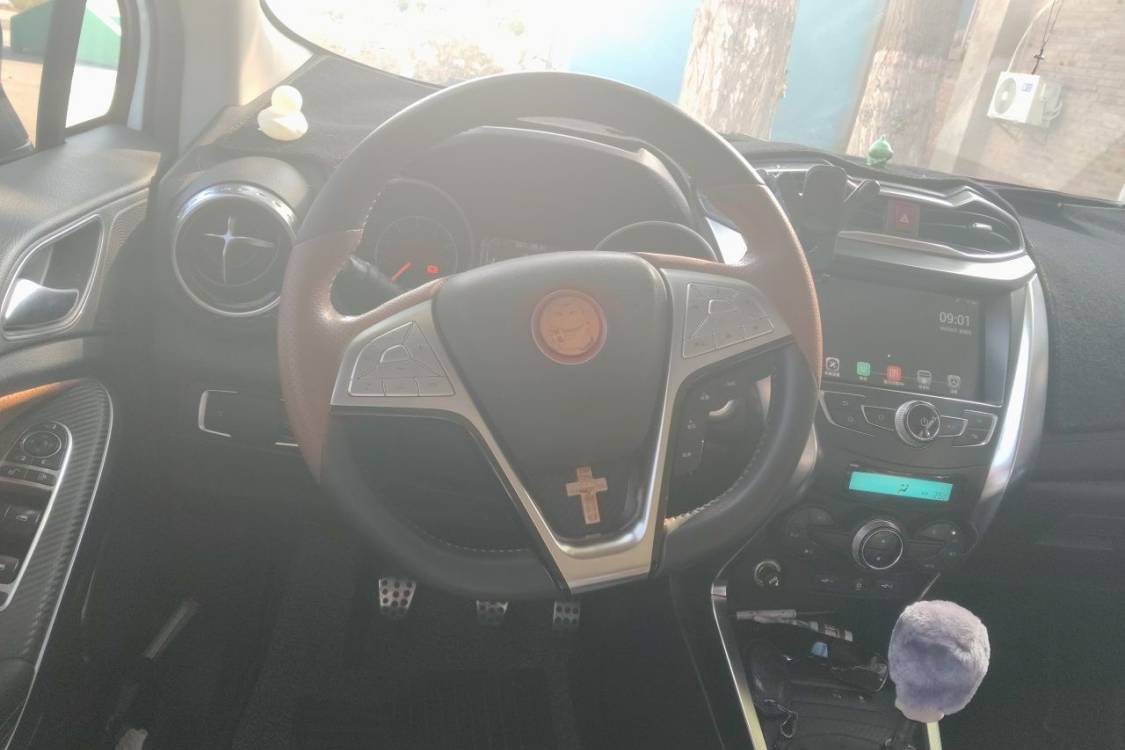 BYD Yuan 2016 car image #22
