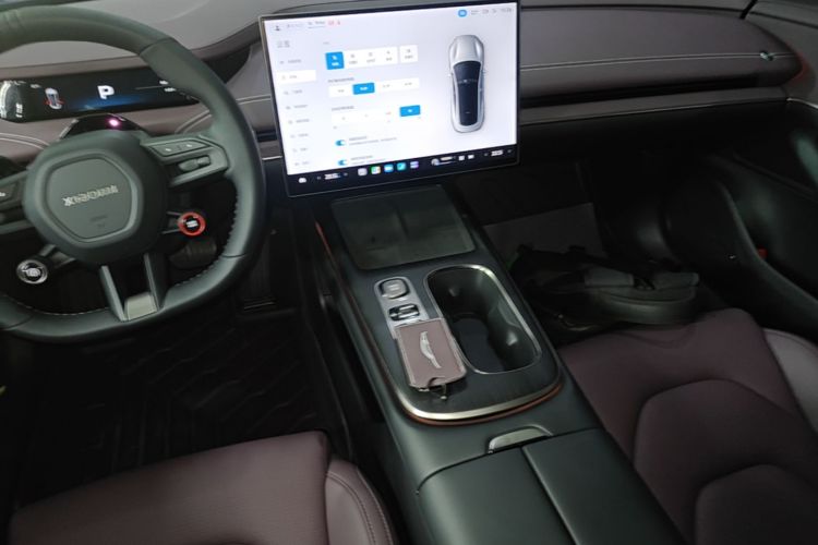 MI SU7 2025 car image #17