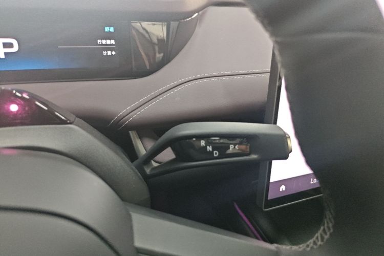 MI SU7 2025 car image #14