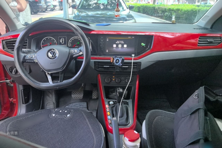 Volkswagen Polo 2021 car image #11