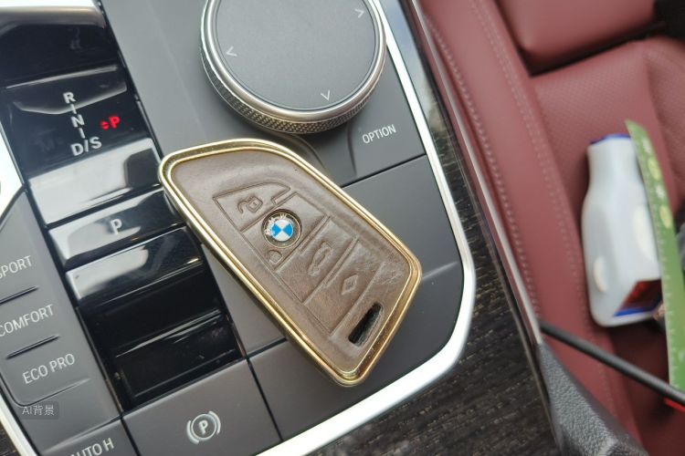 BMW 3 Series 2024 car image #10