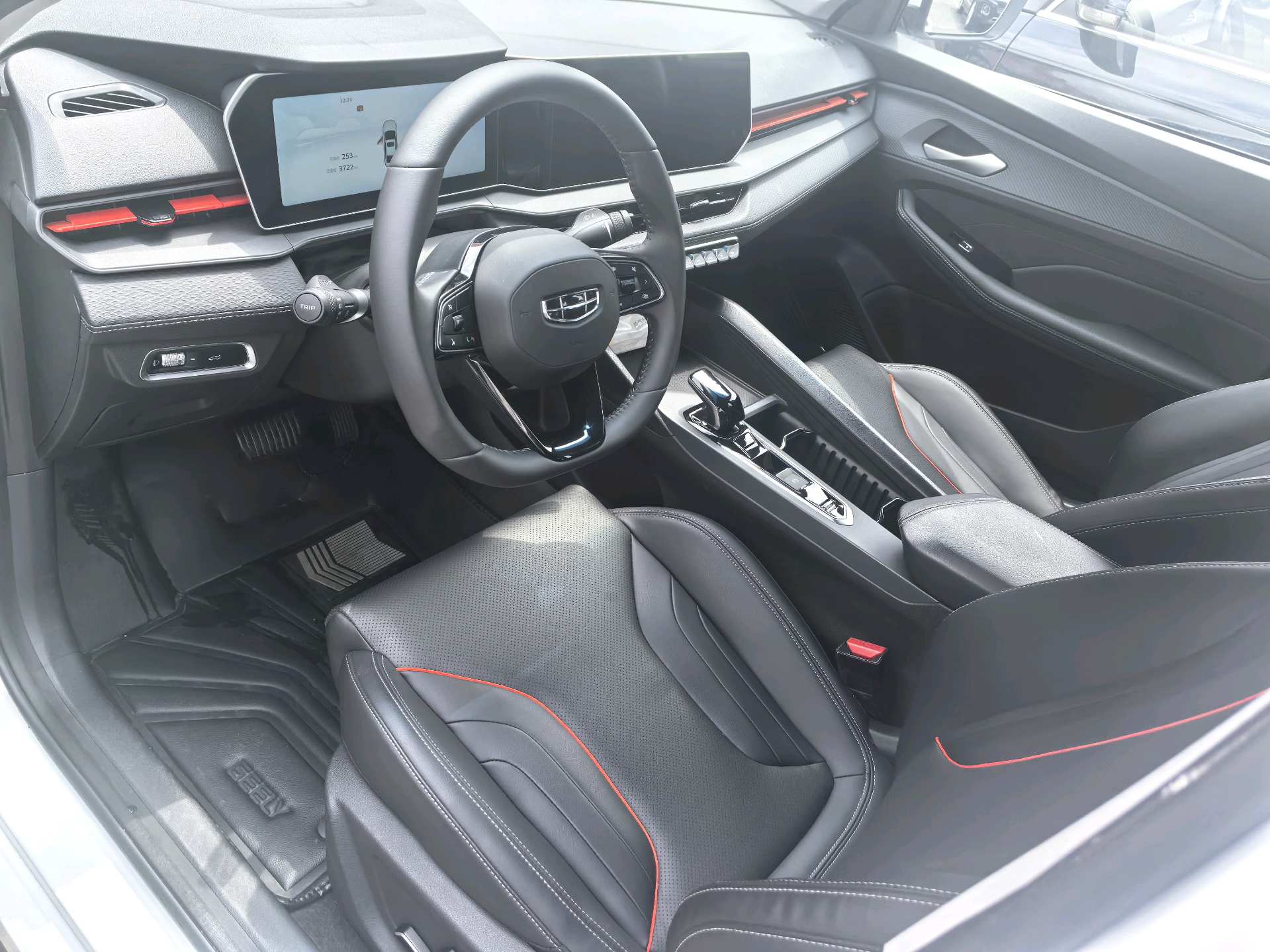 GEELY Emgrand 2025 imagen de coche #9