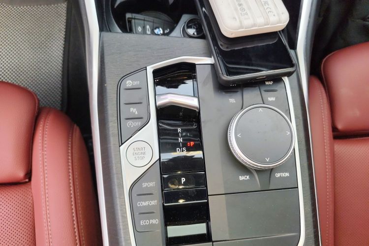 BMW 3 Series 2024 car image #30