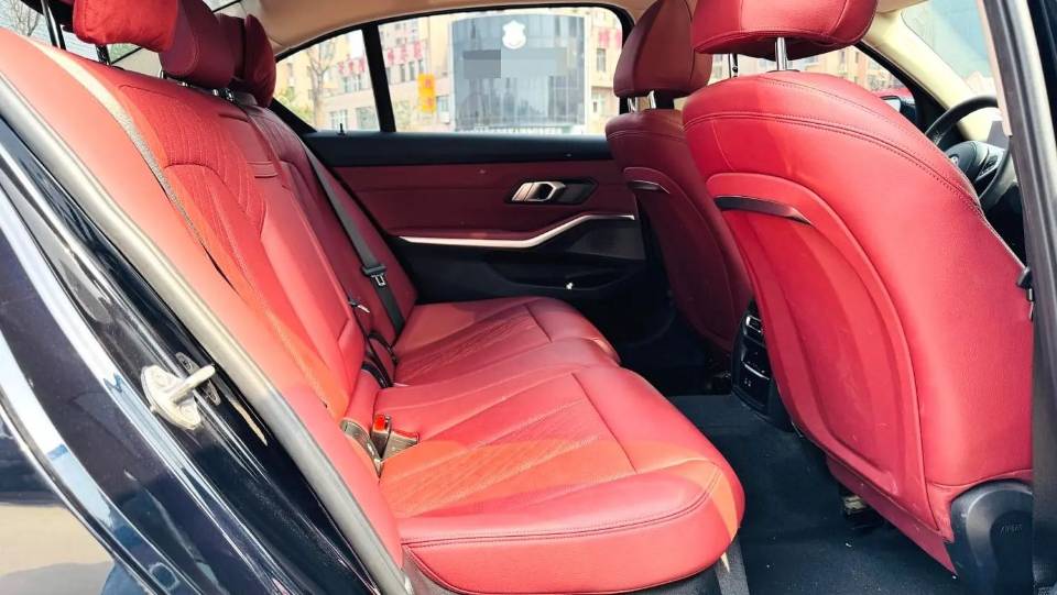 BMW 3 Series 2023 car image #5