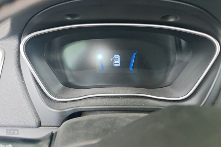 GEELY Vision X6 2019 car image #13