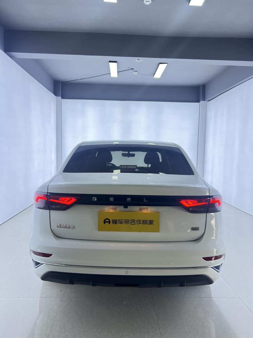 GEELY Emgrand 2023 #5 GEELY Emgrand 2023 car image #5