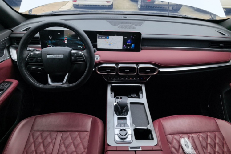 Jetour X70 PLUS 2024 #10 Jetour X70 PLUS 2024 car image #10
