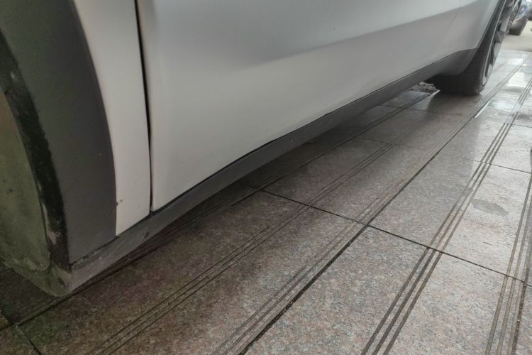 特斯拉 Model Y 2023 汽车图片 #25