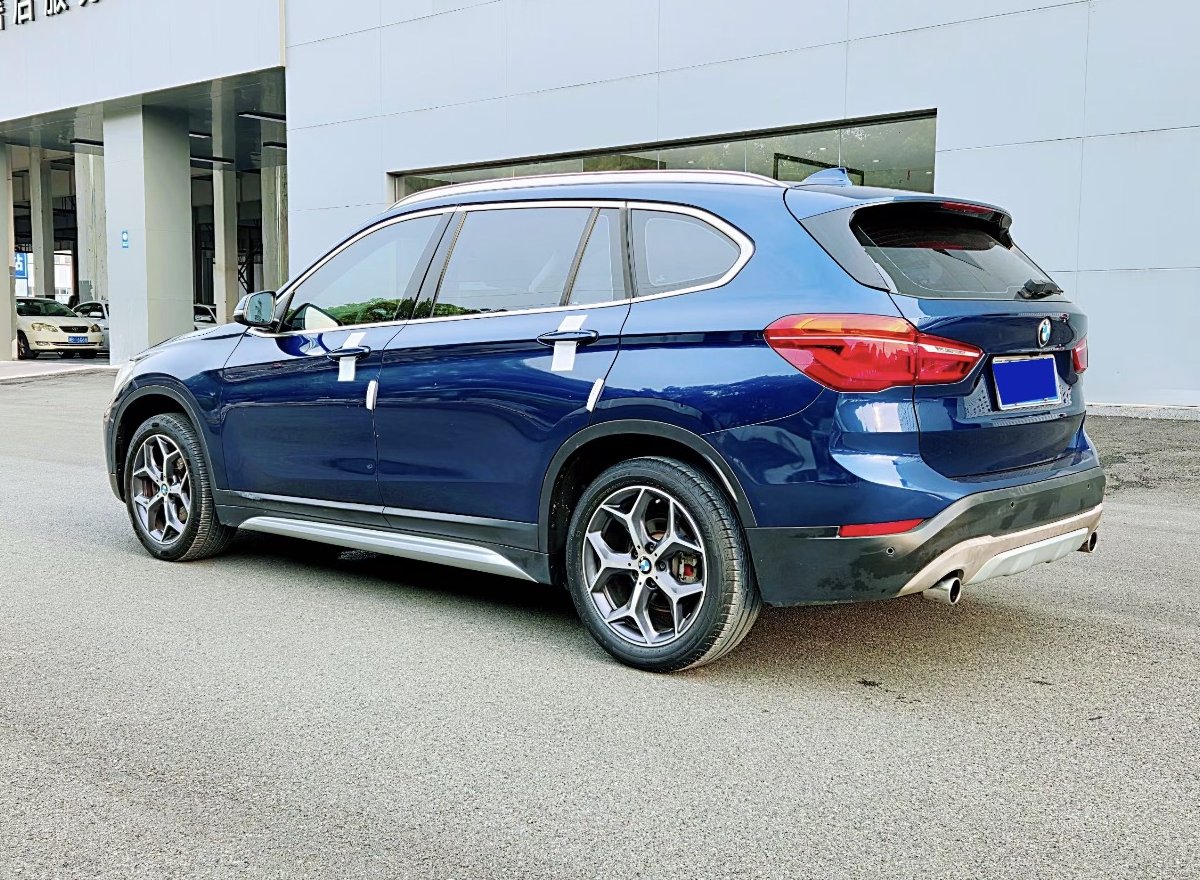 BMW X1 2018 #4 BMW X1 2018 car image #4