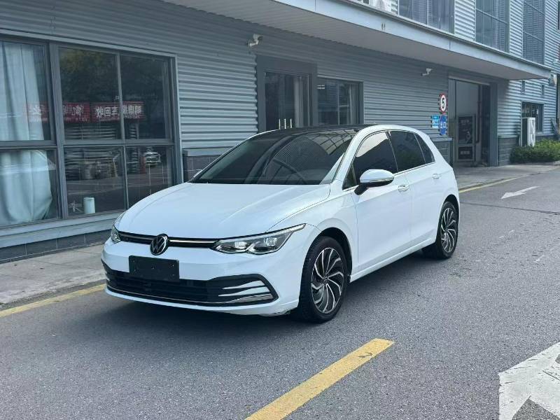 Volkswagen Golf 2021 car image 