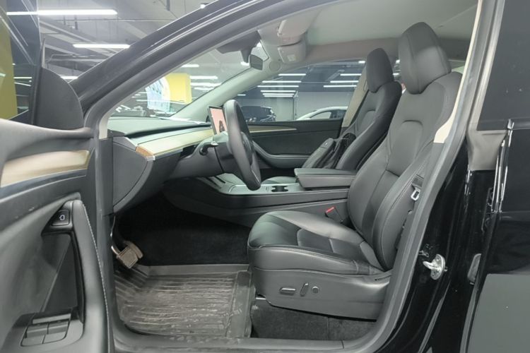 Tesla Model Y 2022 #11 Tesla Model Y 2022 car image #11