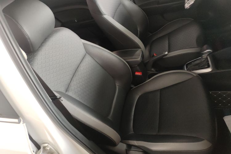 起亚 奕跑 2018 汽车图片 #24