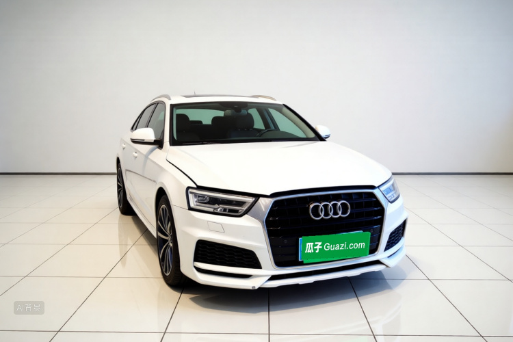 Audi Q3 2019 car image #4