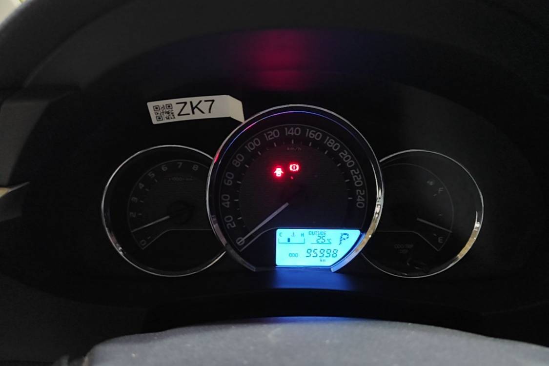 Toyota Corolla 2016 #26 Toyota Corolla 2016 car image #26