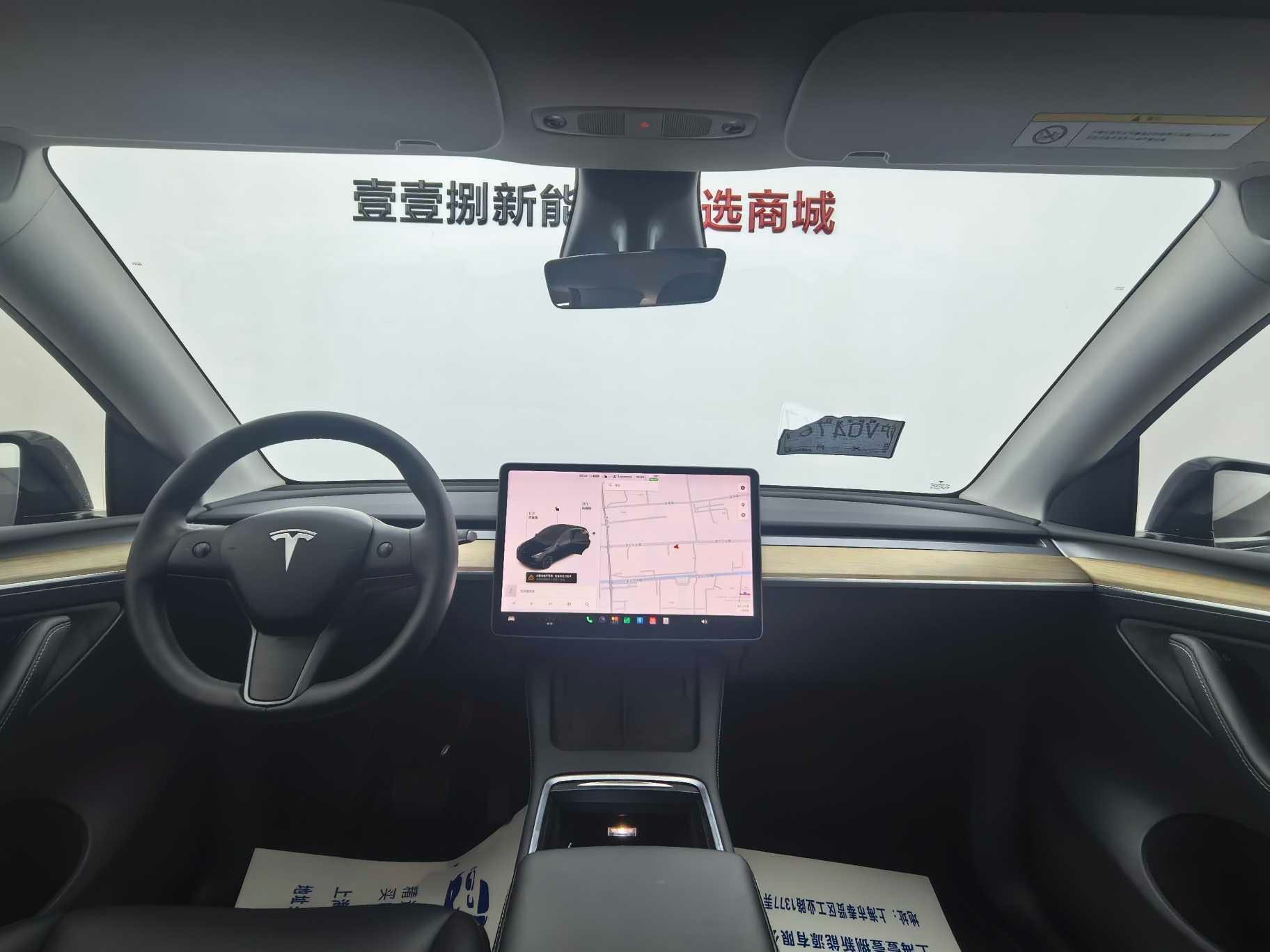 Tesla Model Y 2021 #4 Tesla Model Y 2021 car image #4