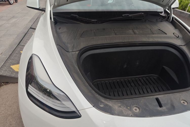 Tesla Model Y 2022 #28 Tesla Model Y 2022 car image #28