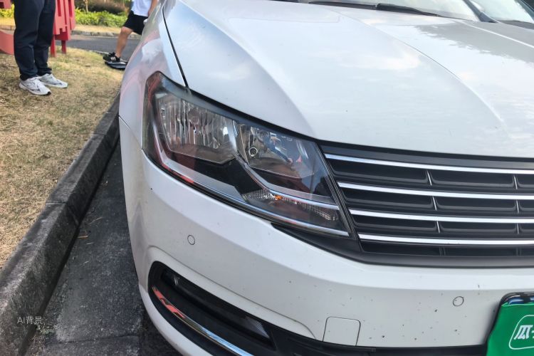 Volkswagen Lavida 2018 car image #8