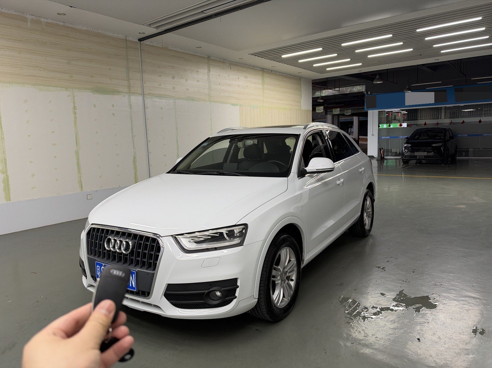 Audi Q3 2015 car image 