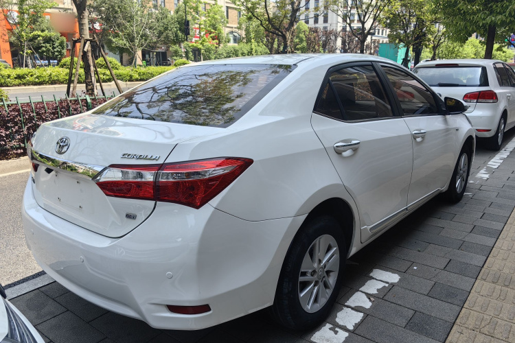 Toyota Corolla 2015 car image #5
