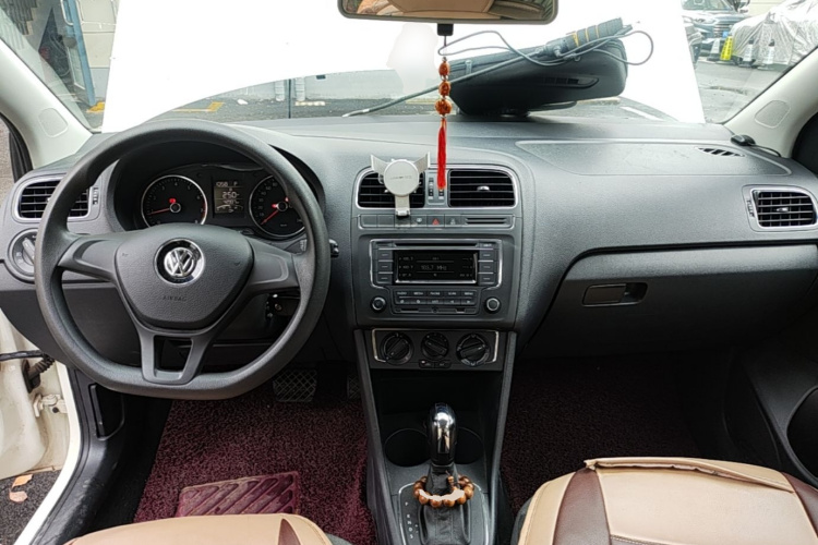 Volkswagen Polo 2015 #7 Volkswagen Polo 2015 car image #7