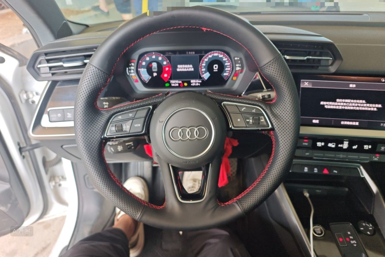 Audi A3 2022 immagine di auto #12