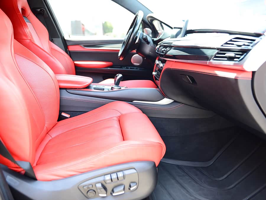 BMW X6 M 2016 car image #7