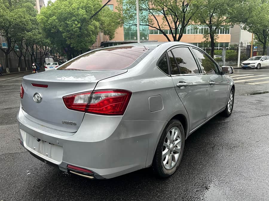 Soueast V5 Lingzhi 2013 #7 Soueast V5 Lingzhi 2013 car image #7