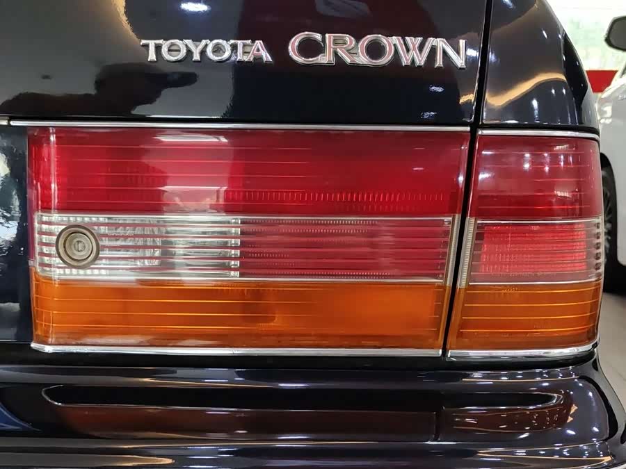 Toyota Crown 1998 immagine di auto #7