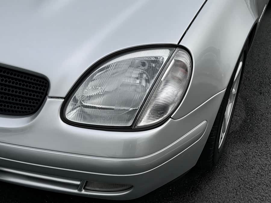 Mercedes-Benz SLK Class 2001 car image #7