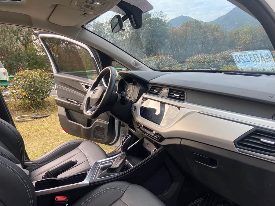 GEELY Vision X3 2020 #7 GEELY Vision X3 2020 car image #7