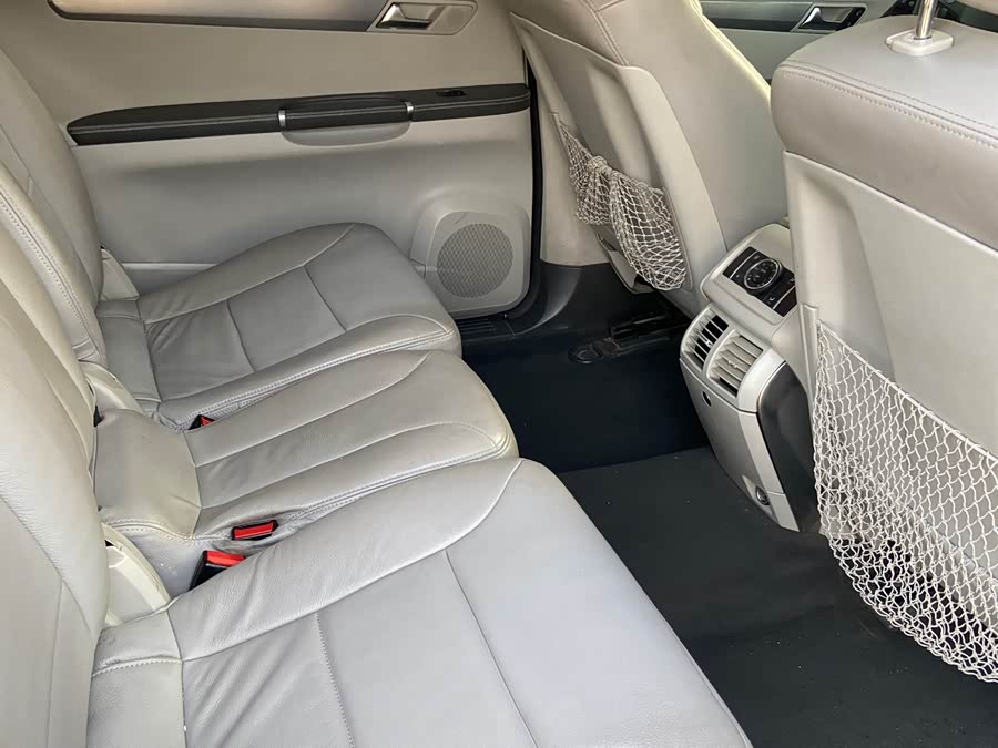 Mercedes-Benz R Class 2013 car image #7