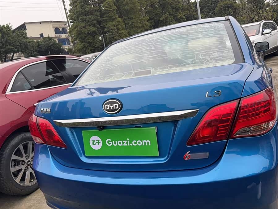 BYD L3 2013 изображение автомобиля #7