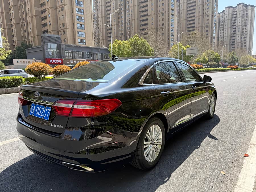 Ford Taurus 2018 car image #7