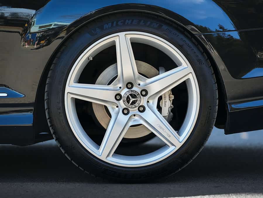 Mercedes-Benz CL Class 2010 car image #7