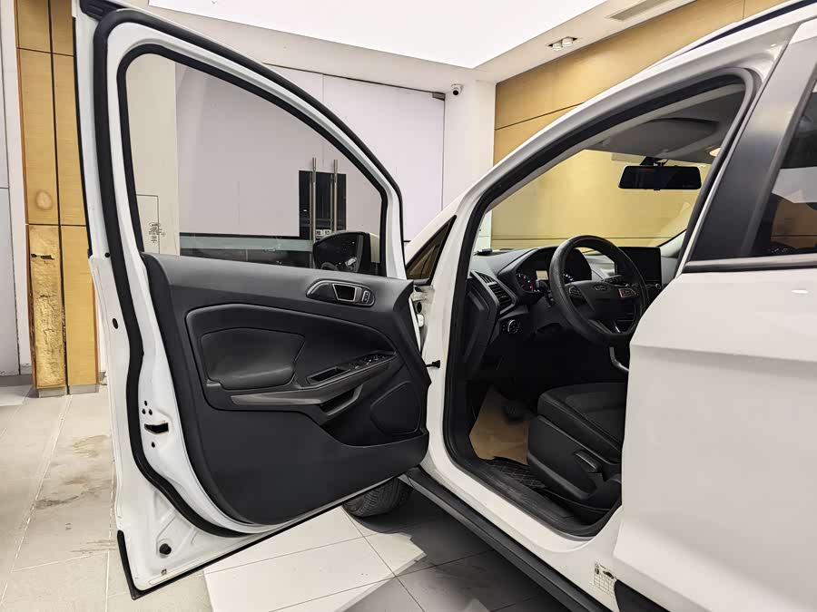 Ford EcoSport 2018 car image #7