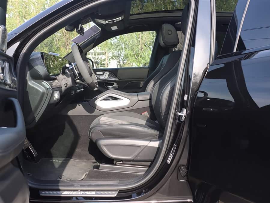 Mercedes-Benz GLS AMG 2024 car image #7