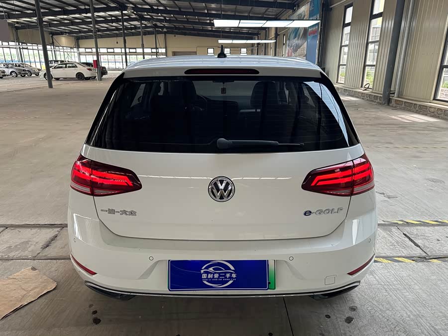 Volkswagen Golf Pure Electric 2020 car image #7