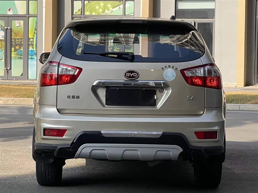 BYD S6 2015 #7 BYD S6 2015 car image #7