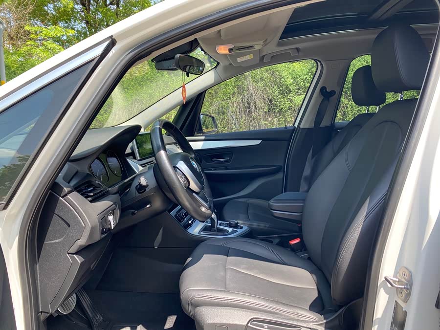 BMW 2 Series Gran Tourer 2019 immagine di auto #7