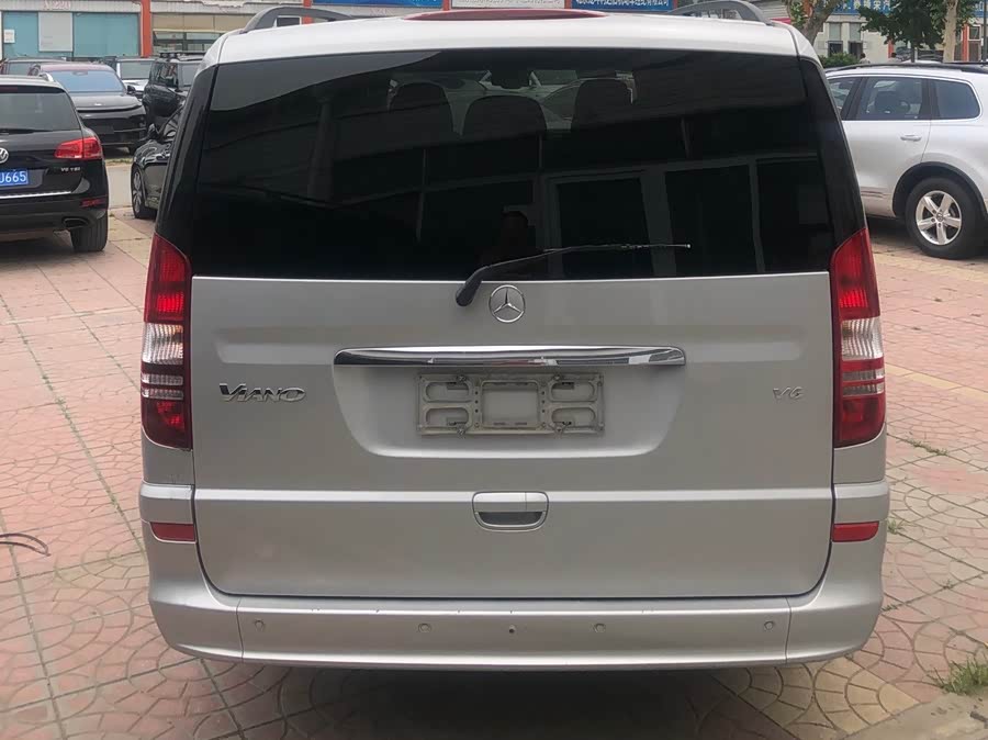 奔驰 唯雅诺 2012 汽车图片 #7