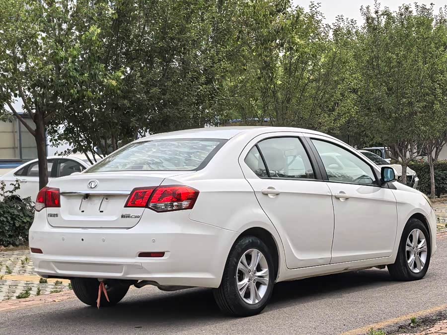 Great Wall C30 2013 car image #7