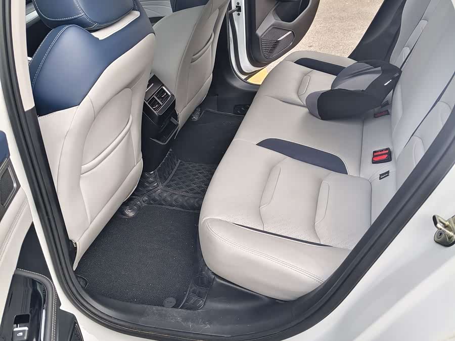 GEELY Preface 2021 car image #7