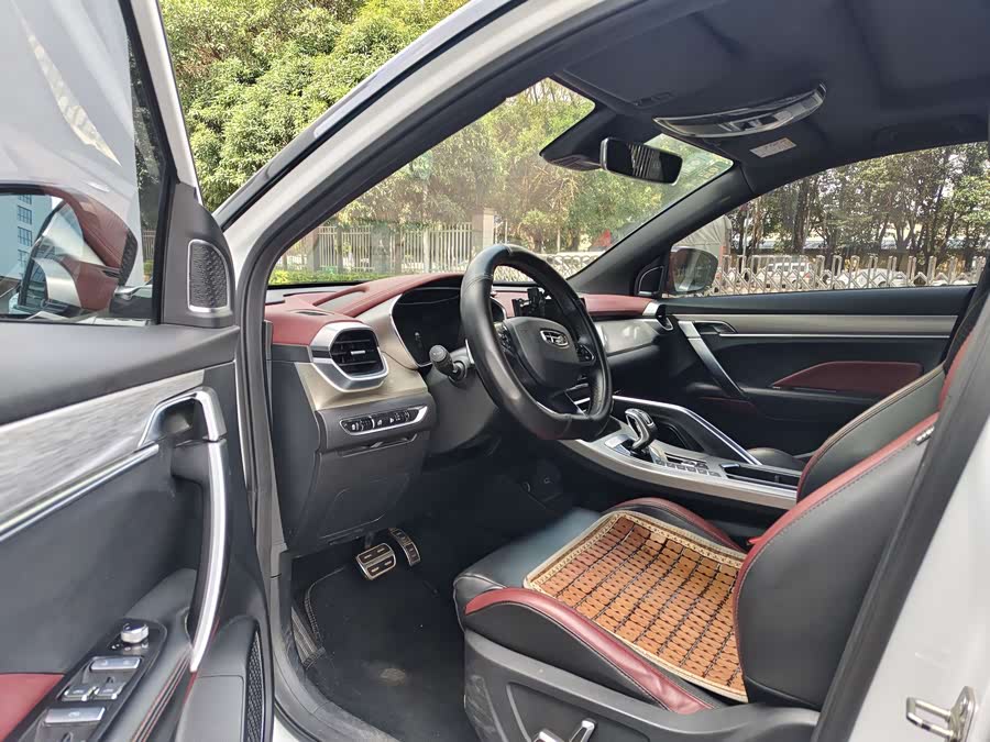 GEELY Coolray 2019 car image #7