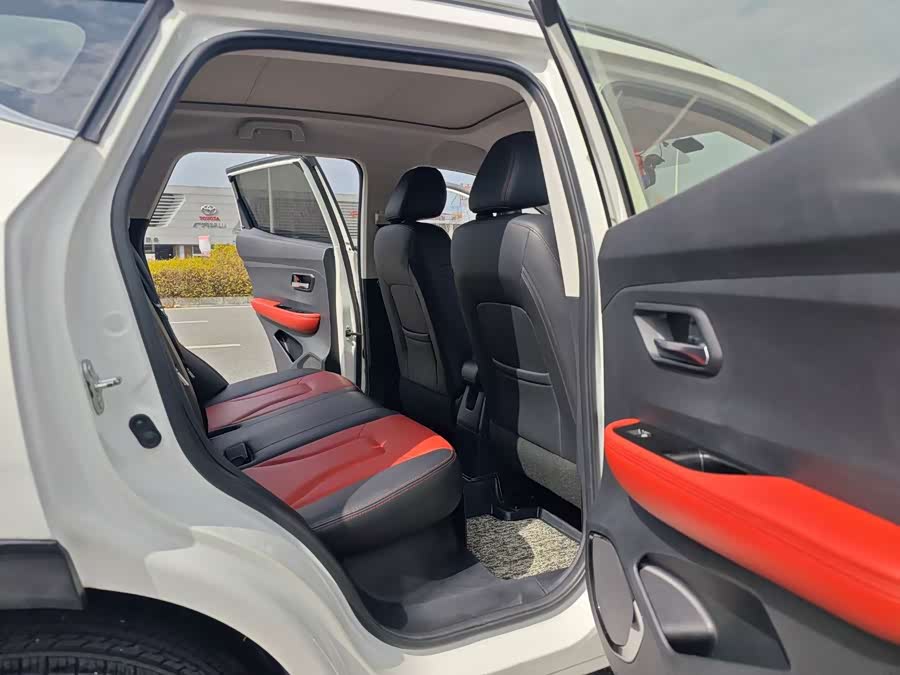 Haval H2s 2017 #7 Haval H2s 2017 car image #7